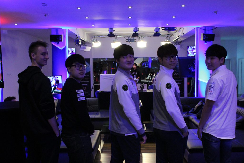 Elazer, Solar, Stats, Zest & sOs pose before the day officially begins