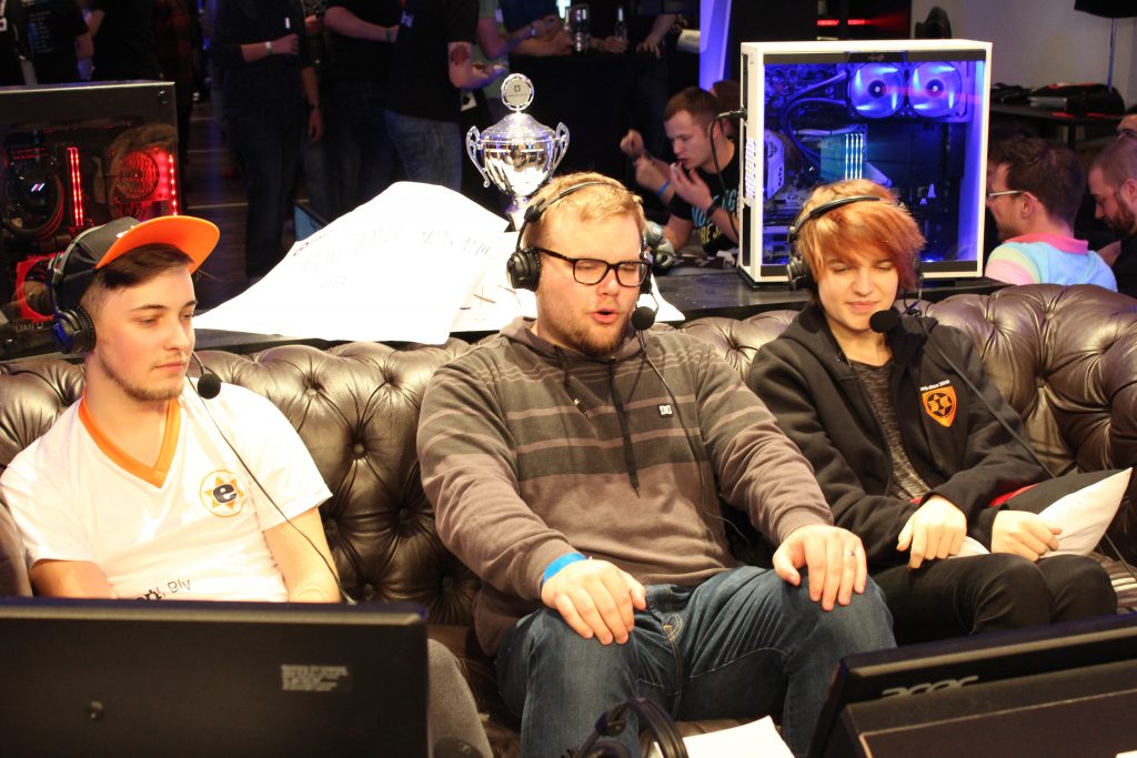 Bly, Incontrol and Scarlett form casting archon